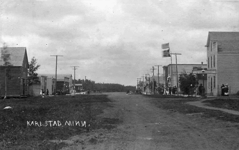Street scene, Karlstad Minnesota, 1910's