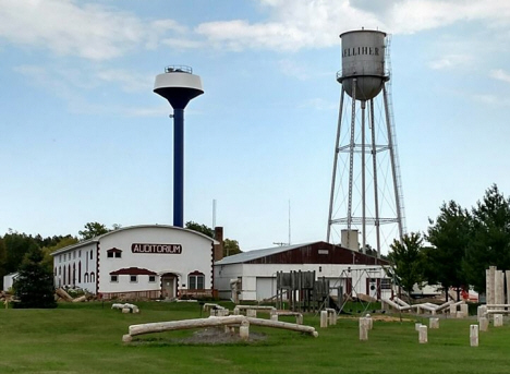 Old and new Water Towers, Kelliher Minnesota, September 2017