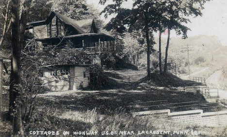 Cottages on Highway 61 near La Crescent Minnesota, 1940