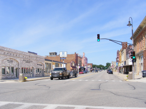 Street scene, Luverne Minnesota, 2014