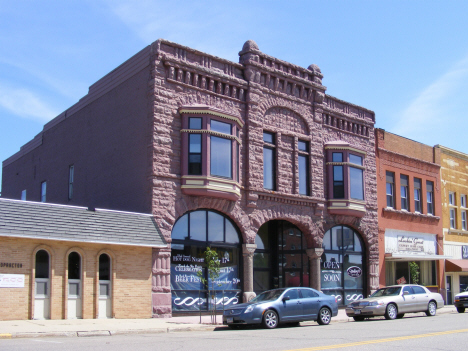 Street scene, Luverne Minnesota, 2014