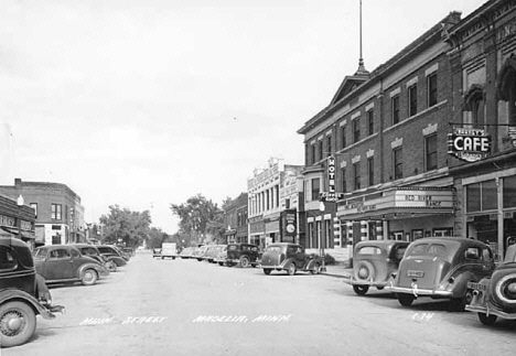 Main Street, Madelia Minnesota, 1950