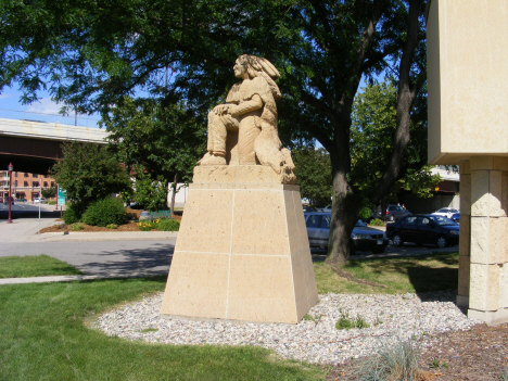 Dakota Warrior statue, Mankato Minnesota, 2014