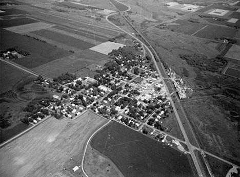 Aerial view, Milan Minnesota, 1985