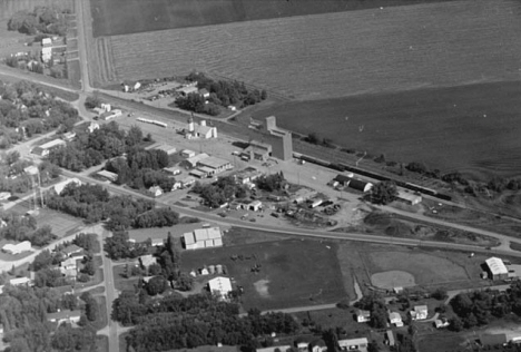 Aerial view, Farmers Elevator Company, Sabin Minnesota, 1984