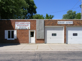 Leroy's Alignment and Glass, Slayton Minnesota