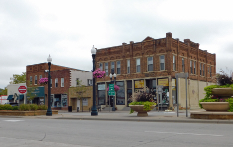 Street scene, Minnesota Avenue, St. Peter Minnesota, 2017