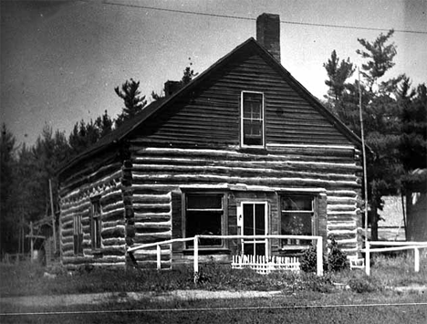 Log house, relic of logging days, Turtle River Minnesota, 1940