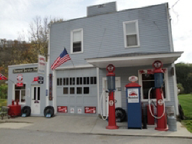Ernie's 1917 Station, Whalan Minnesota