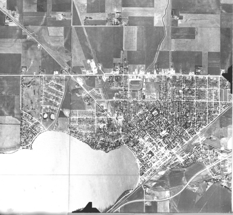 Aerial view, Worthington Minnesota, 1954