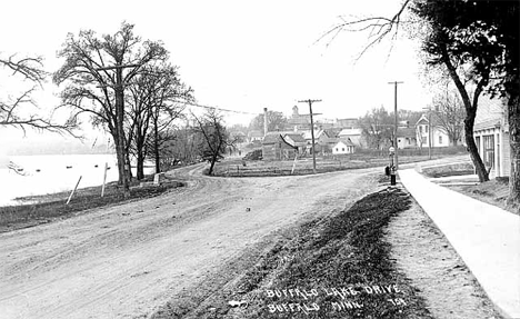 Buffalo Lake Drive, Buffalo Minnesota, 1920's