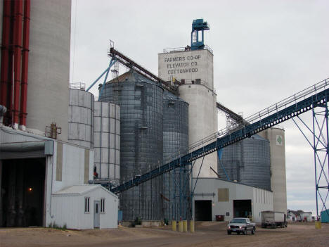 Farmers Co-op Elevator, Cottonwood Minnesota, 2005