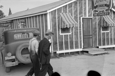 Big Charlie's Bar in Craigville Minnesota, 1937