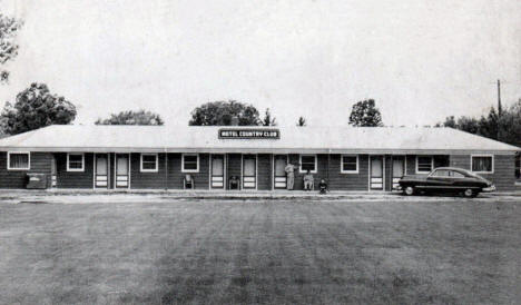 Motel Country Club, Crookston Minnesota, 1950's