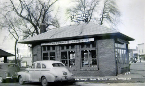 Tourist Information Building, Detroit Lakes Minnesota, 1940's