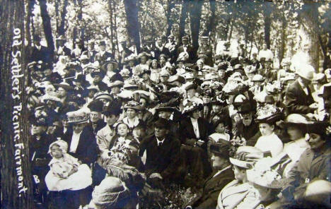 Old Settlers Picnic. Fairmont Minnesota, 1914