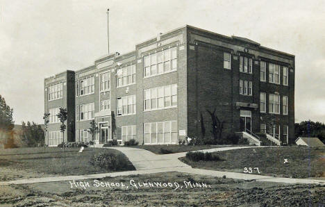 Public School, Glenwood Minnesota, 1925