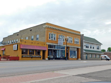 Street scene, Howard Lake Minnesota, 2020