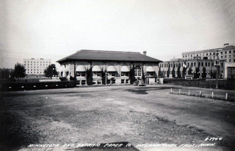 Minnesota and Ontario Paper Company, International Falls Minnesota, 1940's