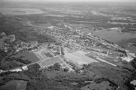 Aerial view, La Crescent Minnesota, 1975