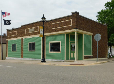 Street scene, Mayer Minnesota, 2020