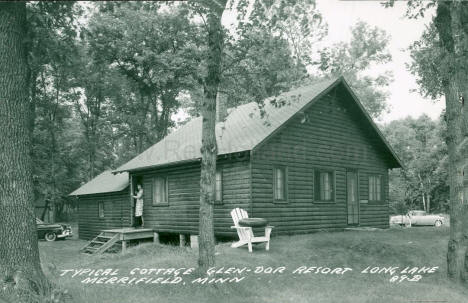 Cottage at Glen-Dor Resort on Long Lake, Merrifield Minnesota, 1950's