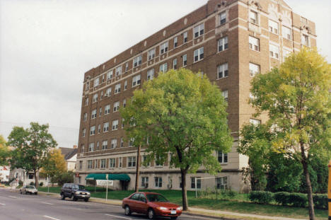 2615 Park Avenue Cooperative, Minneapolis Minnesota, 1996