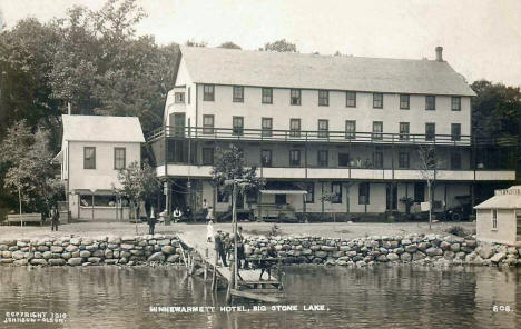 Minnewarmett Hotel on Big Stone LAke, Ortonville Minnesota, 1910