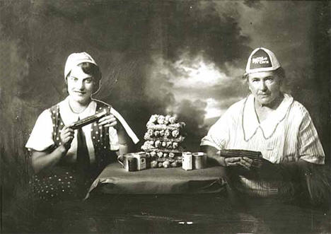 Corn eating champions at Ortonville Sweet Corn Festival, Ortonville Minnesota, 1933