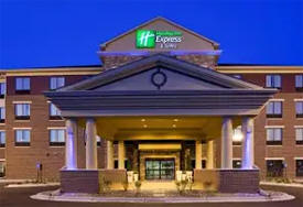 Holiday Inn Express & Suites Shakopee 