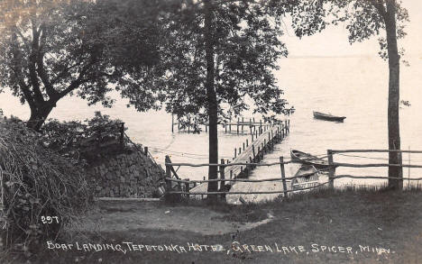 Boat Landing, Tepetonka Hotel on Green Lake, Spicer Minnesota, 1920