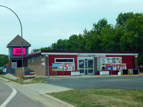 Liquor Store, Waverly Minnesota, 2020