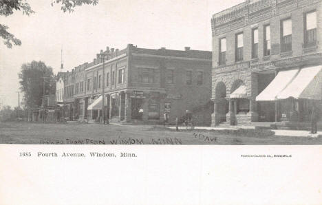 Fourth Avenue, Windom Minnesota, 1905