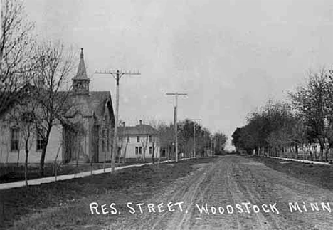 Residential street, Woodstock Minnesota, 1913
