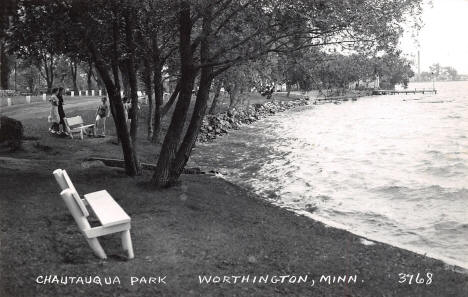 Chautauqua Park, Worthington Minnesota, 1940's
