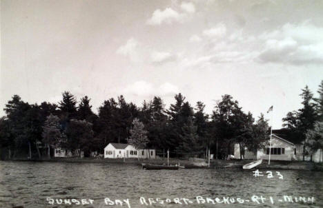 Sunset Bay Resort, Backus Minnesota, 1940's