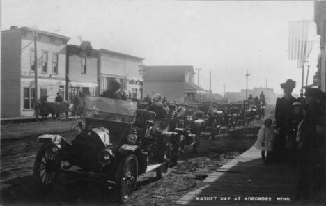 Market day at Norcross, Minnesota, 1907