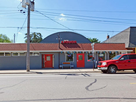 Liquor Store, Royalton Minnesota, 2020