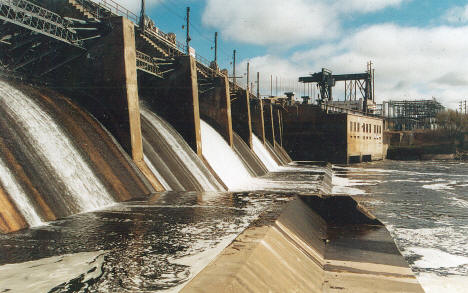 Blanchard Dam on Mississippi River near Royalton Minnesota, 2003