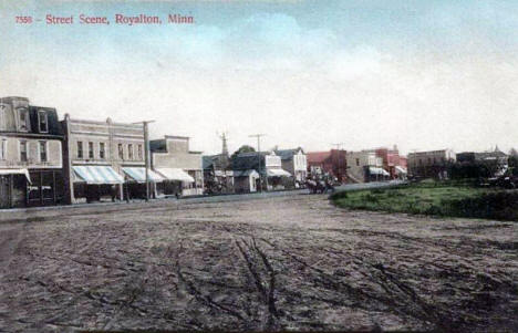 Street scene, Royalton Minnesota, 1910's