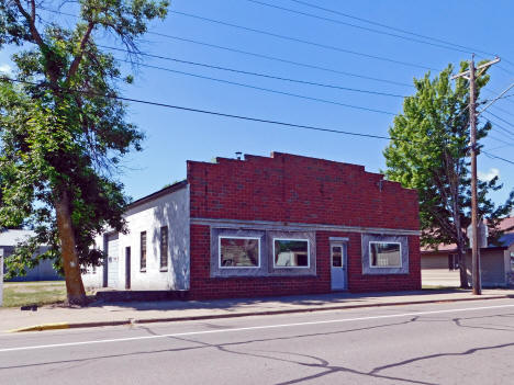 Street scene, Royalton Minnesota, 2020