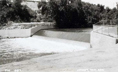 Dam on the Des Moines Riverin Windom, Minnesota, 1925