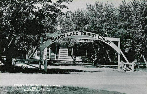 Shady Lane Tourist Court, Worthington Minnesota, 1940's
