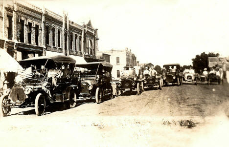 Street scene with many cars, Amboy, Minnesota, 1910