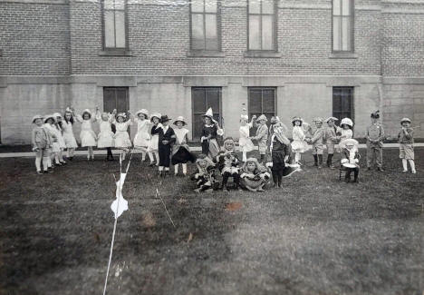 School scene, Canby, Minnesota, 1928