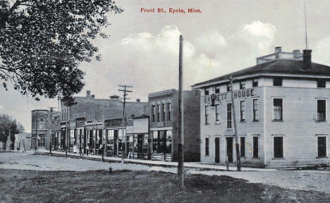 Street scene, Eyota, Minnesota, 1914