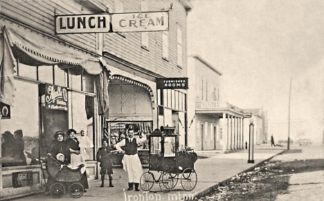 Street scene, Ironton, Minnesota, 1916 