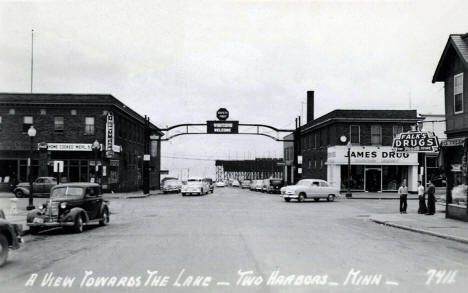 Street scene, Two Harbors, Minnesota, 1940s