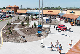 Albertville Premium Outlets, Albertville, Minnesota