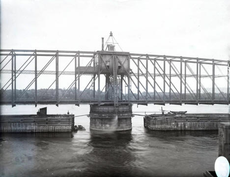 Drawbridge on the Mississippi River, La Crescent Minnesota, 1898